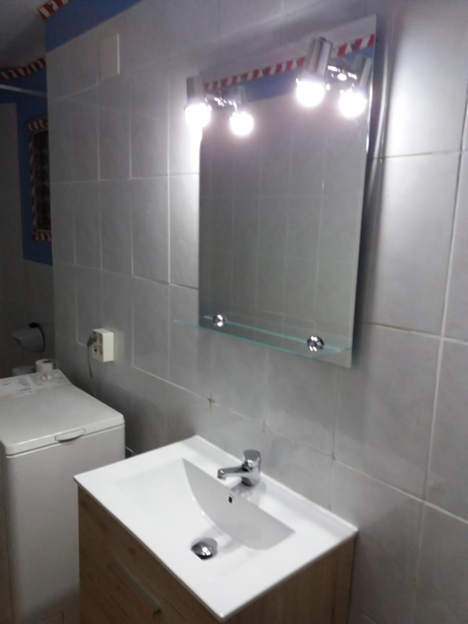 Habitaciones Cerca Del Mar 레우스 외부 사진
